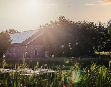 Solen driver drömmen om en klimatneutral öl