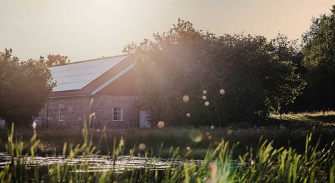 Solen driver drömmen om en klimatneutral öl